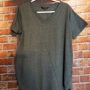 Amaryllis 1X Green V-neck Tunic Top ~ NWOT